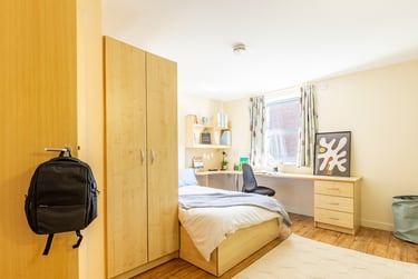Gold En Suite at Europa, 190 Erskine Street, City Centre, Liverpool, L61AL - Image 11